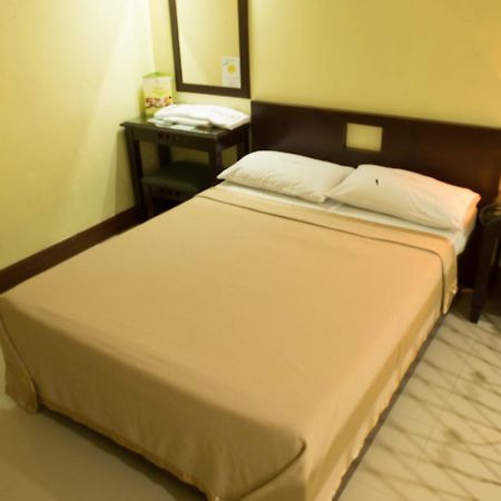 Vista Hotel Recto Manila Eksteriør billede