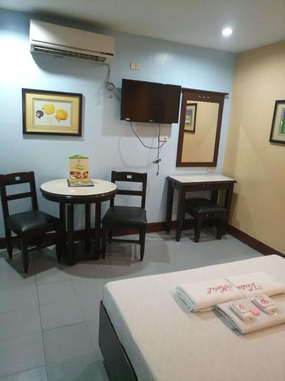 Vista Hotel Recto Manila Eksteriør billede