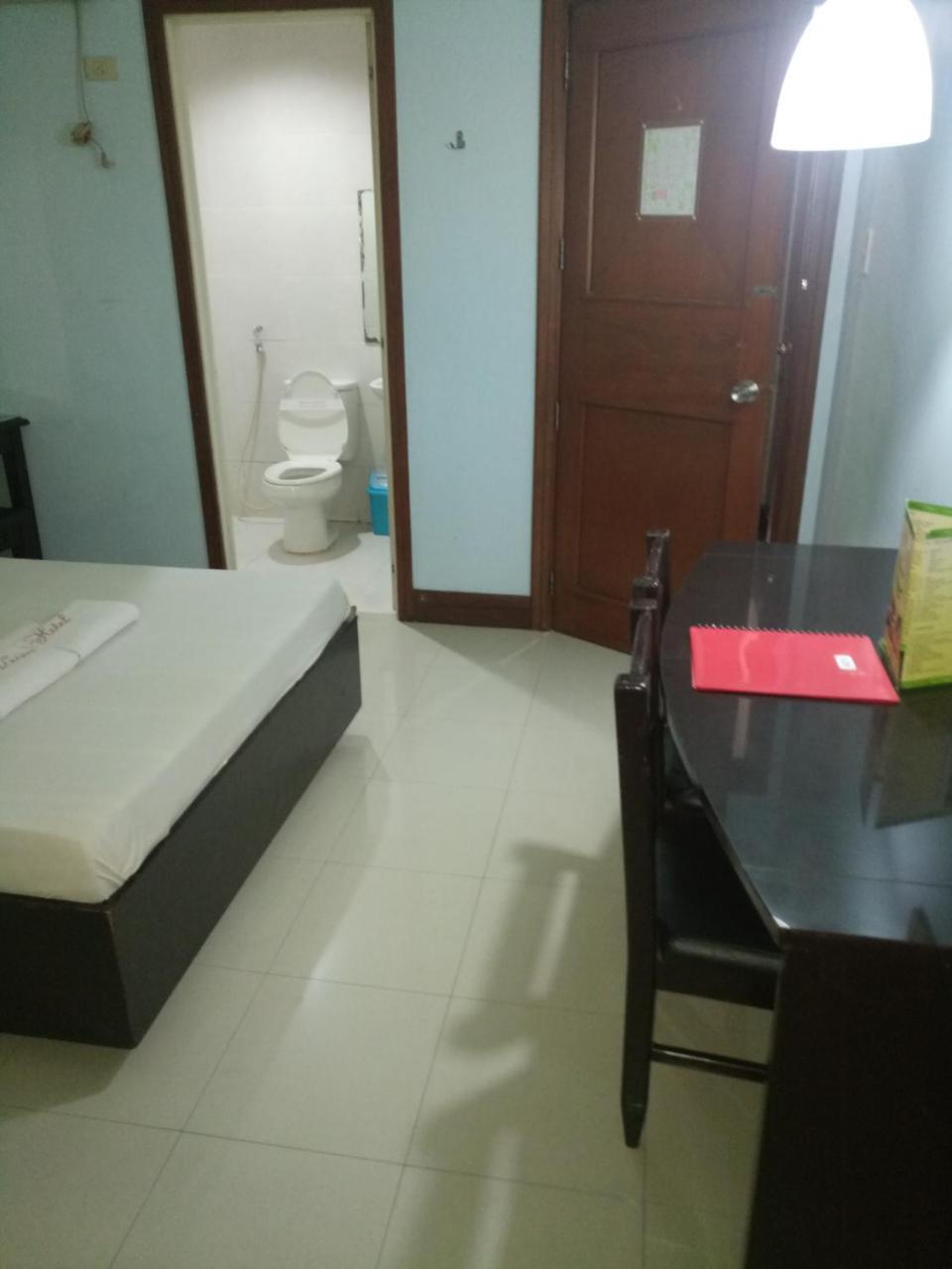 Vista Hotel Recto Manila Eksteriør billede